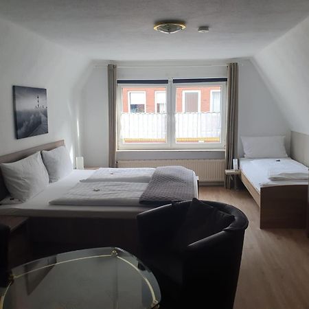 Alt-Emder Buergerhaus Hotell Emden Exteriör bild
