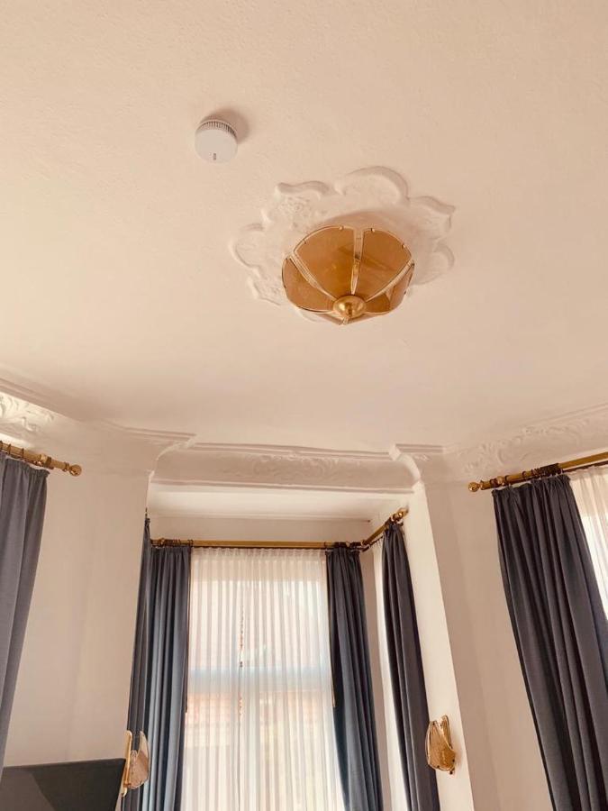 Alt-Emder Buergerhaus Hotell Emden Exteriör bild
