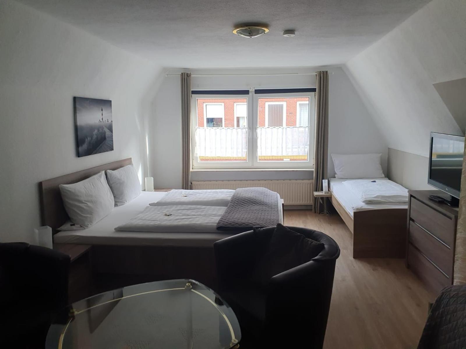 Alt-Emder Buergerhaus Hotell Emden Exteriör bild
