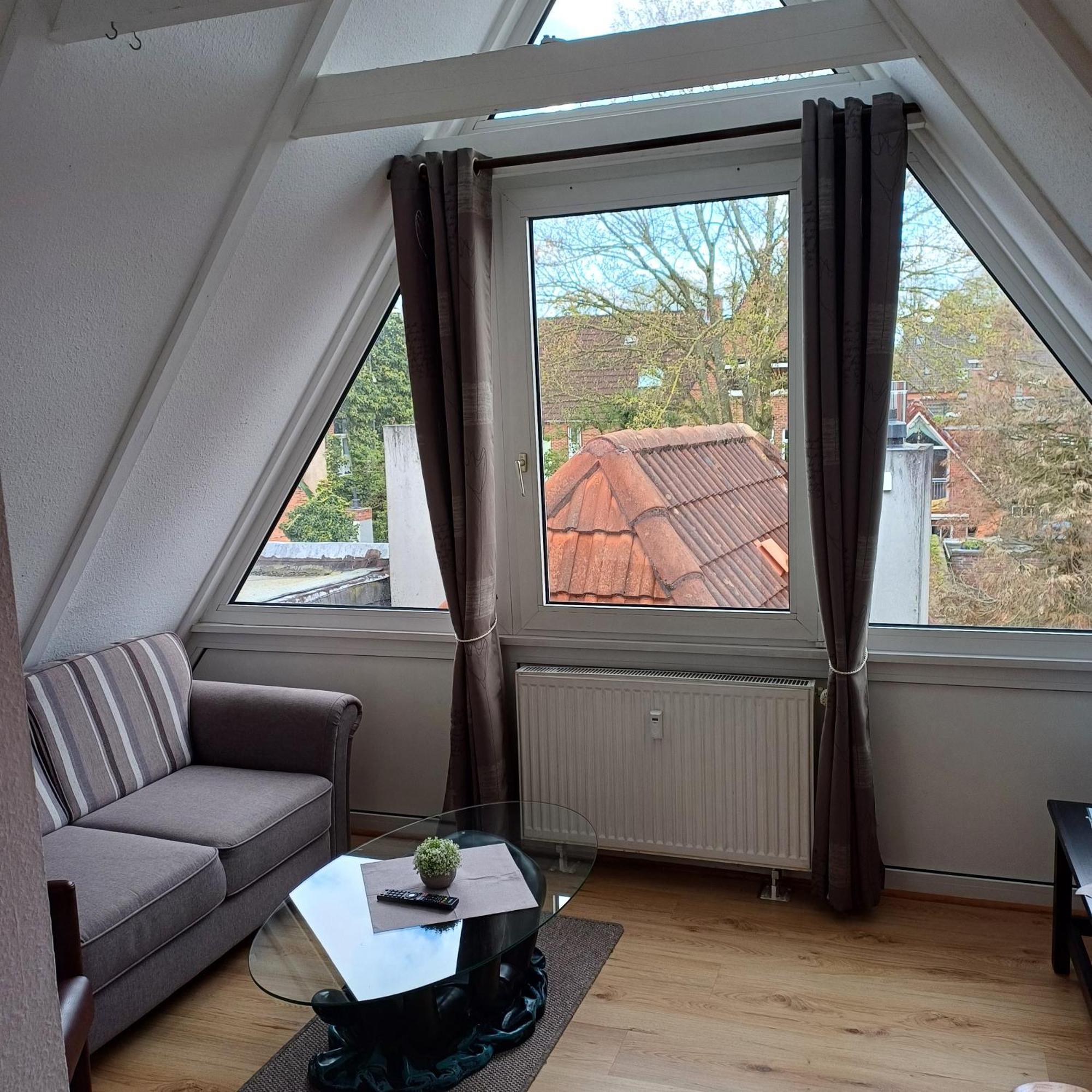 Alt-Emder Buergerhaus Hotell Emden Exteriör bild