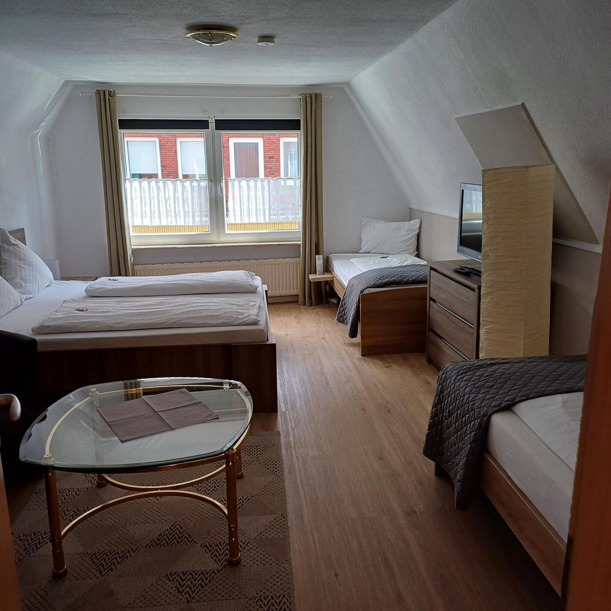 Alt-Emder Buergerhaus Hotell Emden Exteriör bild